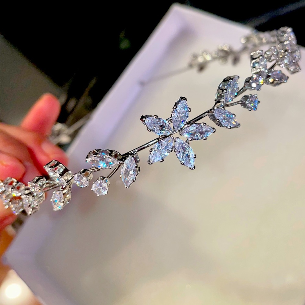 Bridal crystal headband